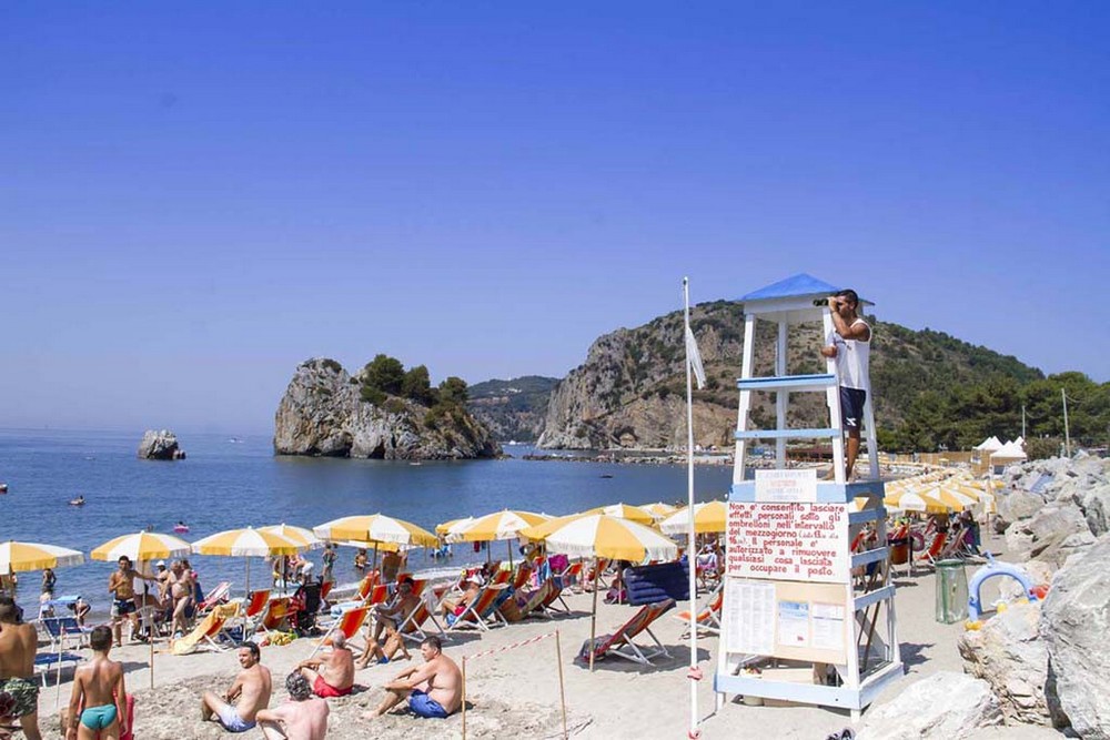 Villaggio Black Marlin